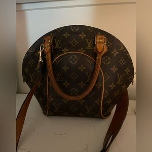 Louis Vuitton Ellipse PM
